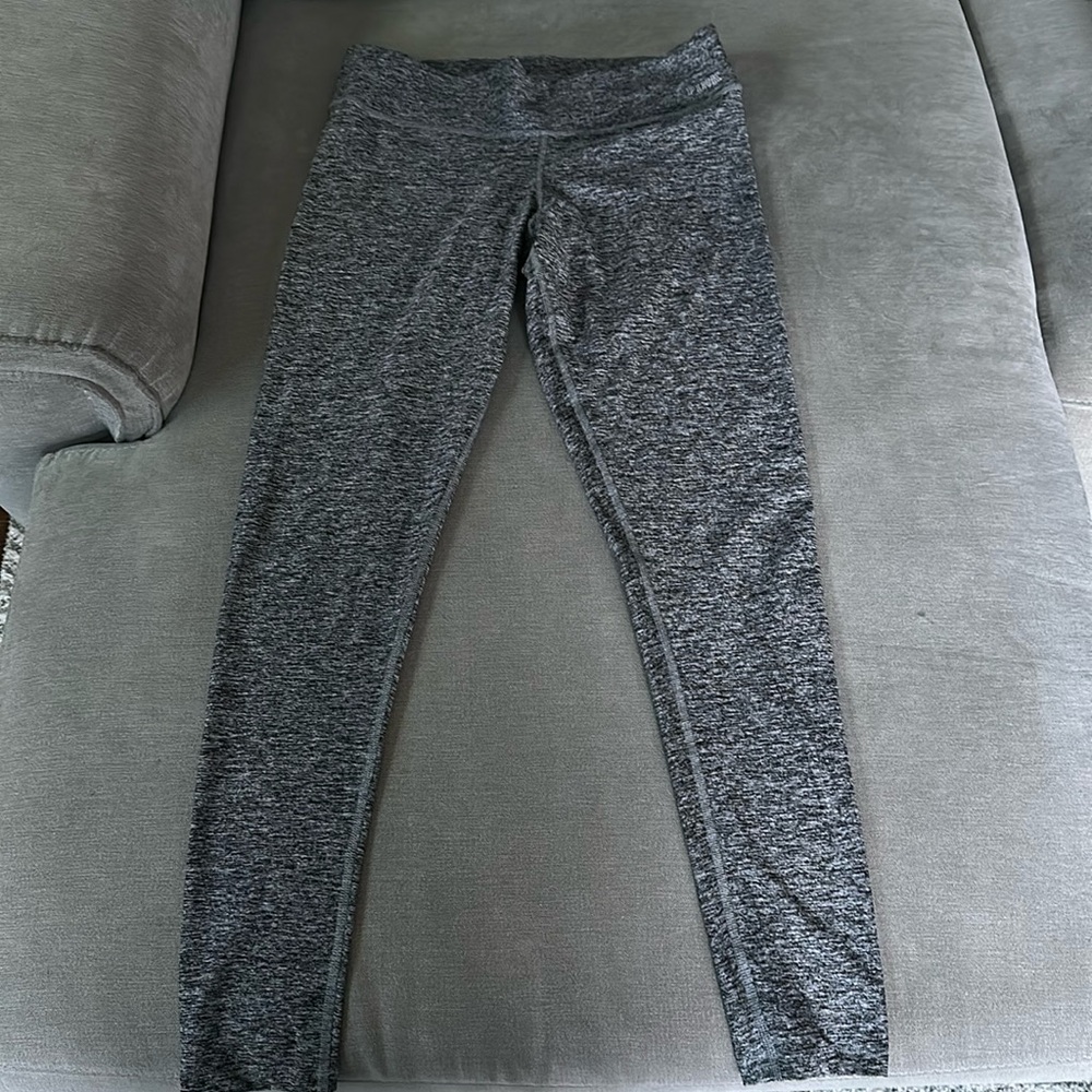 VS Pink yoga sz medium